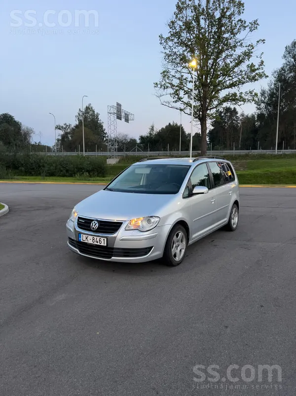 Volkswagen Pārdodu koptu auto. Manā īpašumā sešus gadus. Latv