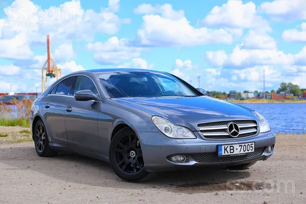 Pārdodu Mercedes Cls 350 4 durvju kupeju ar 3L V6 dīzeļa motoru Selenite gre