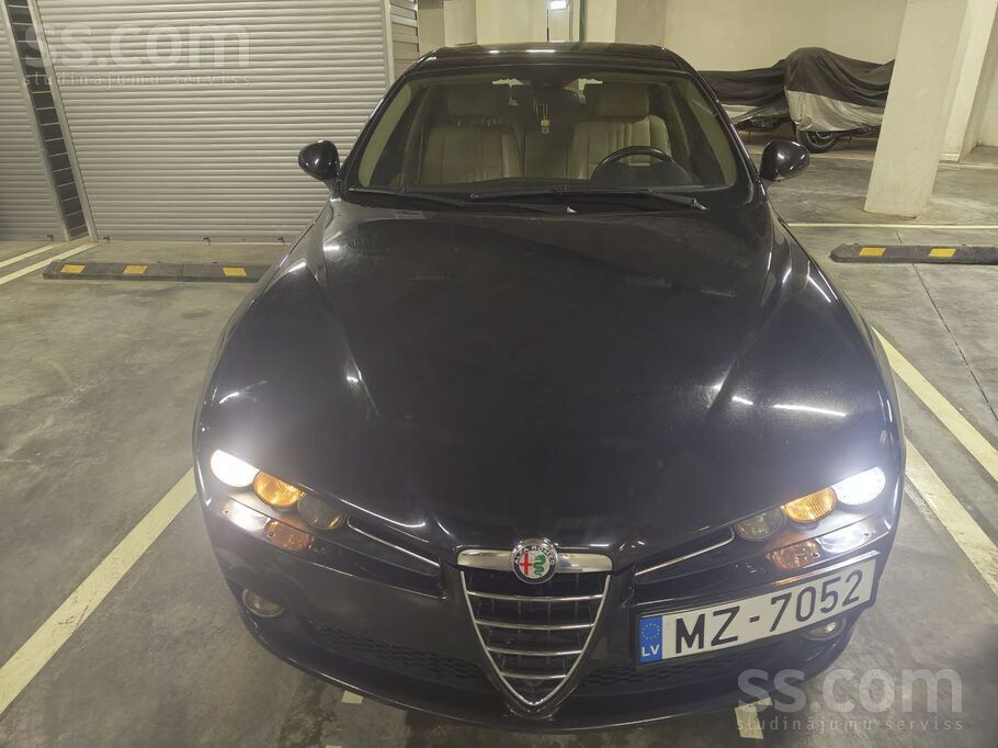 Alfa-romeo Продается Alfa Romeo 159 2007 года выпуска. Автомо