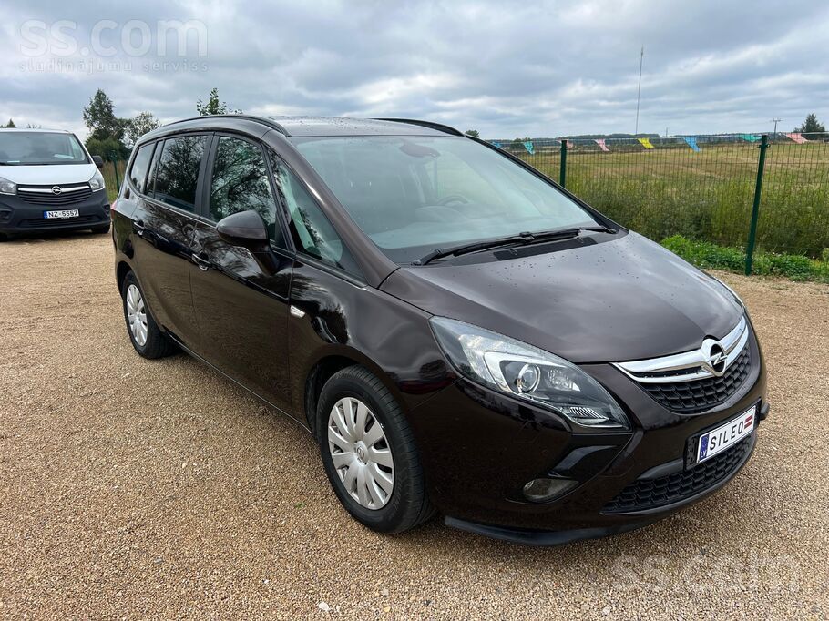 Auto atvests no Beļģijas. Orģināls nobraukums tikai 194900km, auto ļoti labā