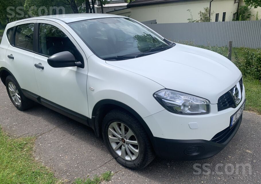 Pilnpiedziņa vienmēr noder.
Nissan Qashqai 1, 6 D Awd, ekonomisks, ādas sa