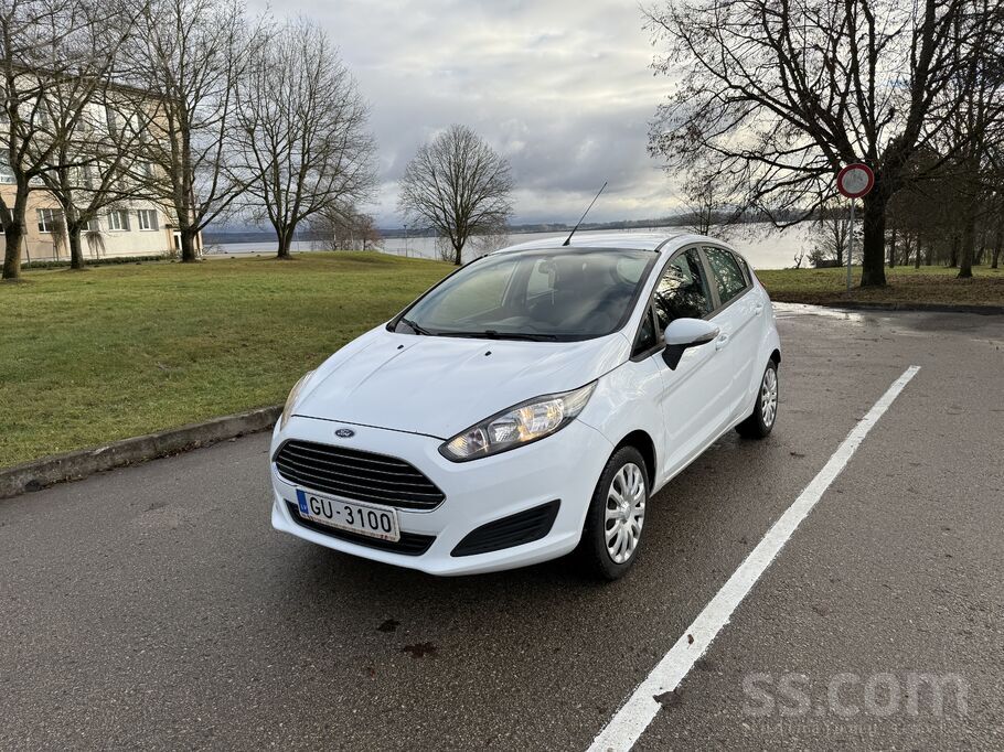 Ford Pārdod Ford Fiesta 2015.gada ar 1, 5 (55kW) dīzeļm