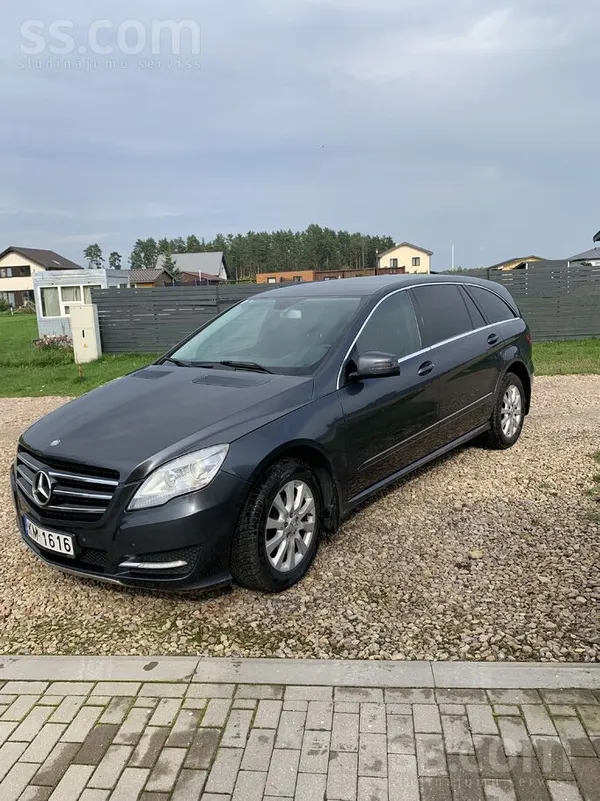 Mercedes Pārdodu komfortāblu 5 vietīgu ģimenes auto R350lon
