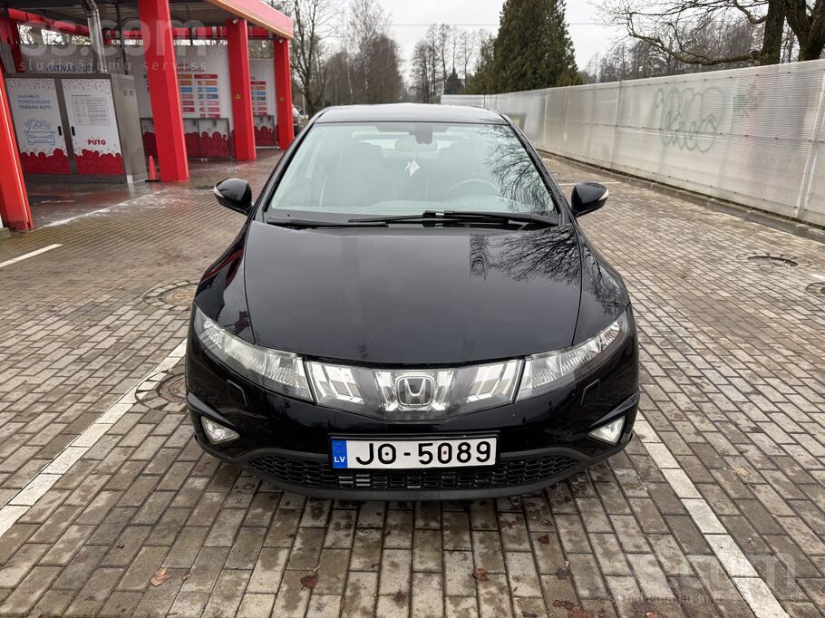 Honda Продаётся экономичный Honda civic (2006 г. , 2.2 д