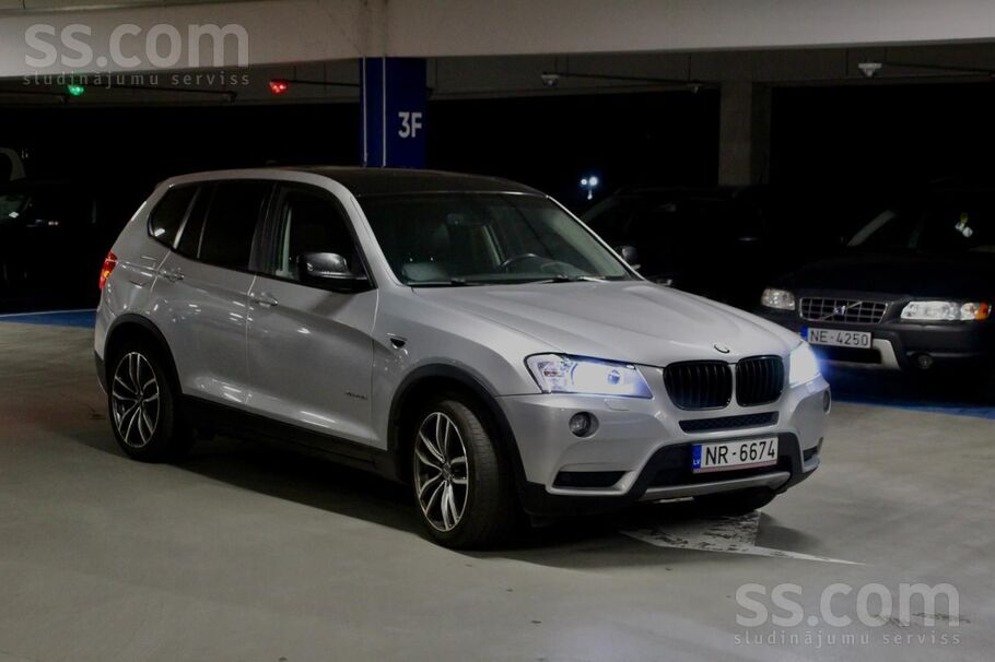 Pārdodu šo BMW X3 2011.gada, ar oriģinālo un pārbaudāmu nobraukumu 170k km.