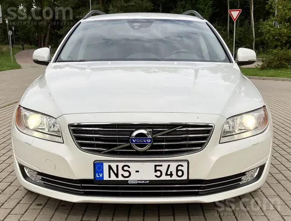 Volvo Pārdodu Volvo V70, 2013. gada. 