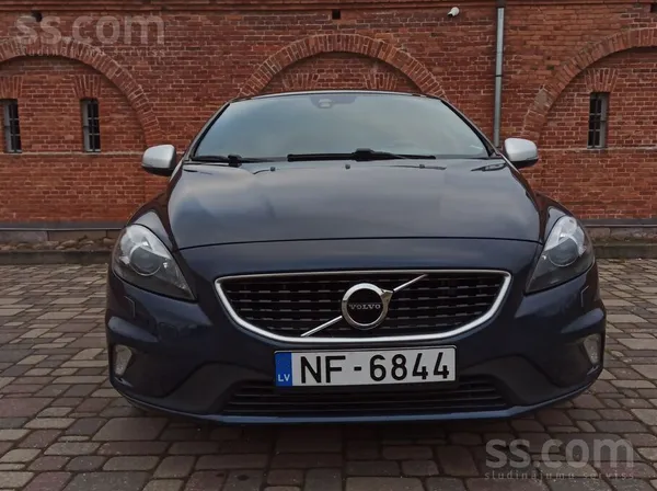 Volvo Volvo V40 R-Design 2014, 2.0 D, 130 kWt, atgāzu ci