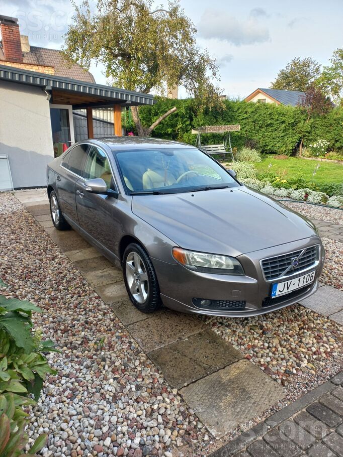 Volvo Pārdodu Volvo s80 labā tehniskā stāvoklī ar svaigu