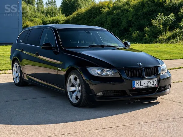 BMW 330 - 1