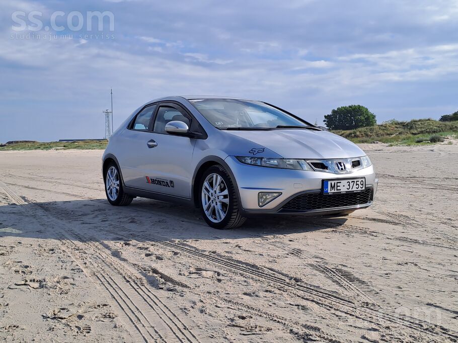 Honda Pārdodu Honda Civic, 2010 gads, 2.2 dīzelis, labā 