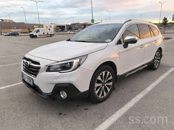 Subaru Subaru Outback ar labu komplektāciju - Led adaptīv