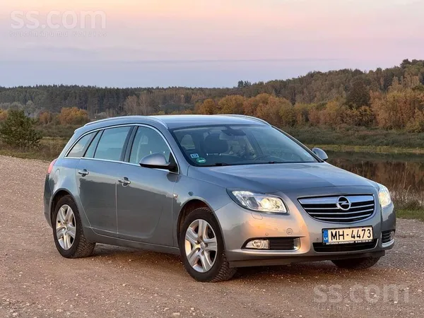 Opel Продам автомобиль в отличном техническом и визуаль