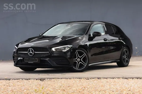 Pārdodu Mercedes-Benz Cla 200d Amg, 2021.gada, melnā krāsā. Elegants dizains