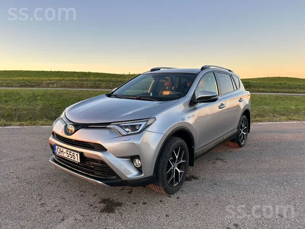 Toyota Pārdodu Toyota Rav4 2.5 hibrīdu 4×4