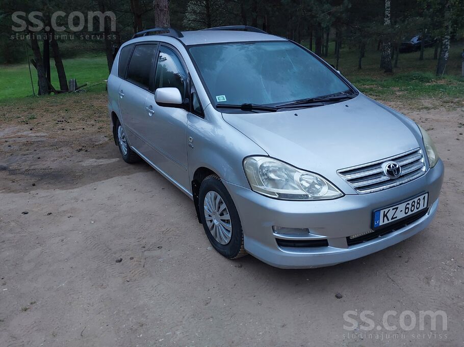 Pārdodu Toyota Avensis Verso, labā stāvoklī (tiek lietota ikdienā), jauns sa