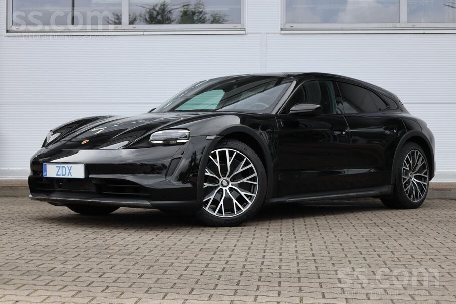 Porsche Taycan 4 Cross Turismo. Performance baterija 94, 3kwh, bose mūzikas
