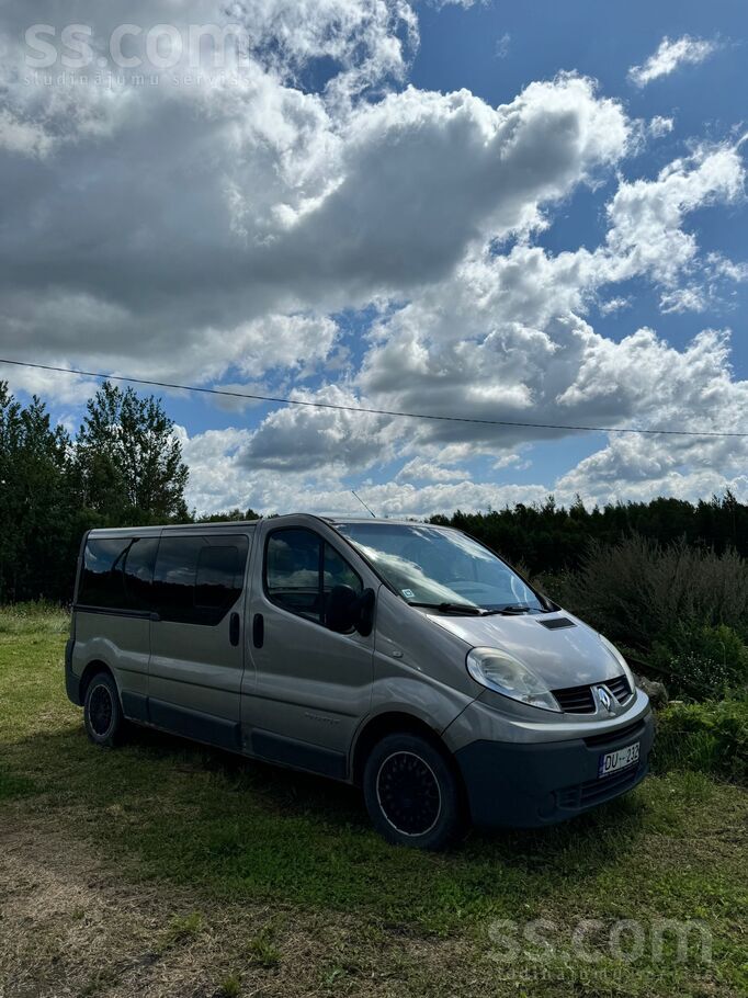 Tiek tirgots renault trafic, 2l dīzelis 
pilnā masa 3040kg

Visi krēsli v