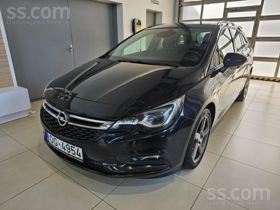 Opel Automašīna Opel Astra Sports Tourer+