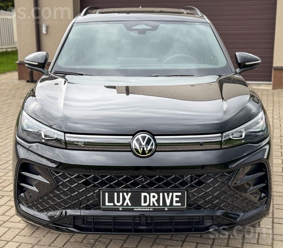 Tiek pārdots maksimāli aprikots VW Tiguan R line 2.0tdi 142kw.
Maksimālā k