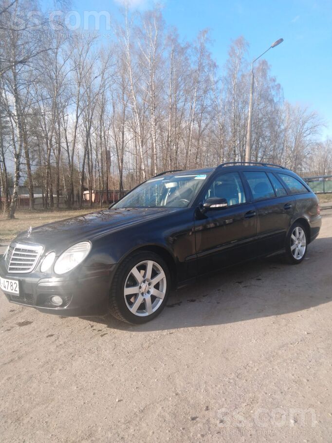 Sēdies un brauc, septiņvietīgs, dzinējs 125kw. Viss strādā. Jaunas riepas, a