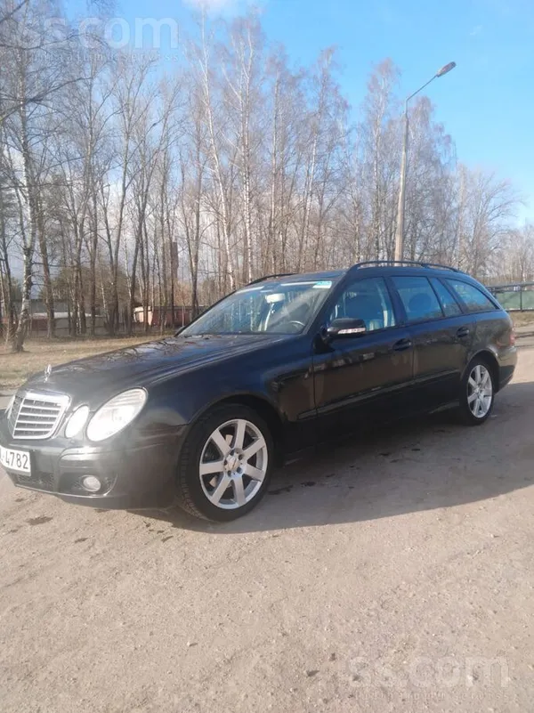Mercedes Sēdies un brauc, septiņvietīgs, dzinējs 125kw. Vis