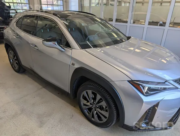 Lexus Lielisks auto, vēl garantijā Lexus. Rets komplektē