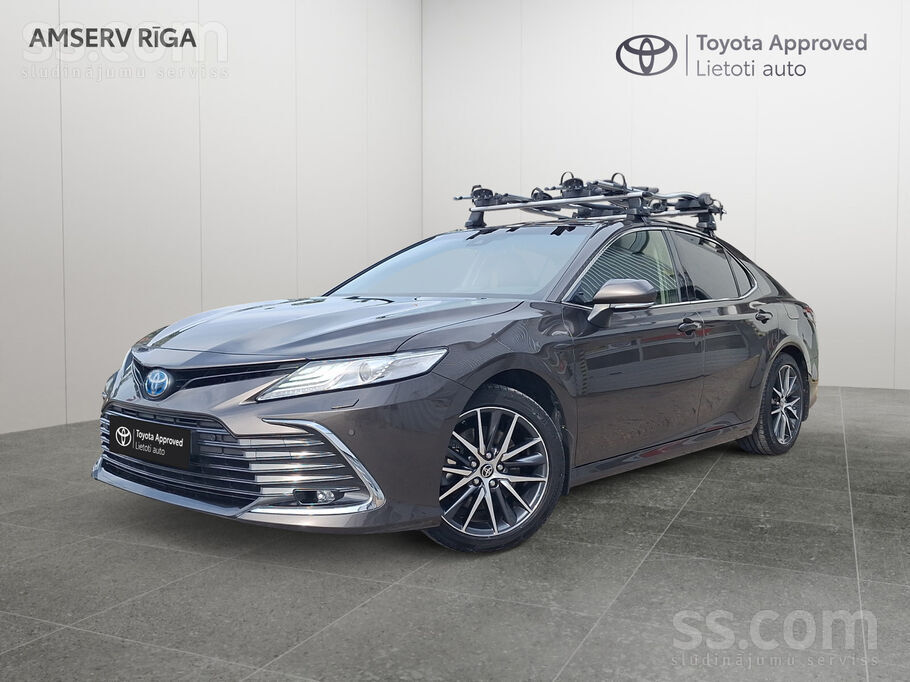 Camry, Executive komplektācija.
2.5 hybrid ar kopējo jaudu (160kw/218zs),