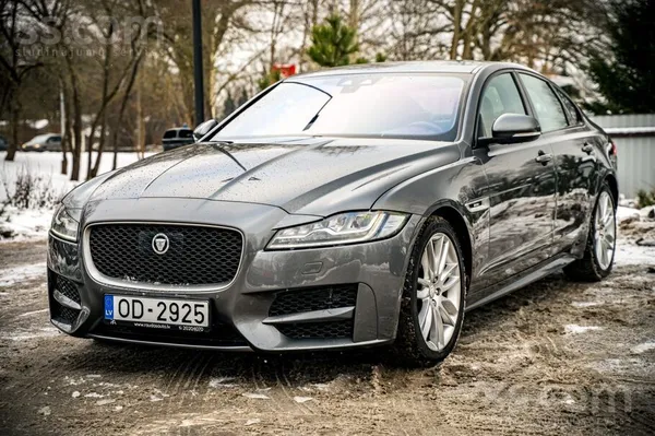 Pārdod Jaguar XF 2.0 dīzelis, R-Sport, automātiskā Ātrumkārba. 

Auto labā