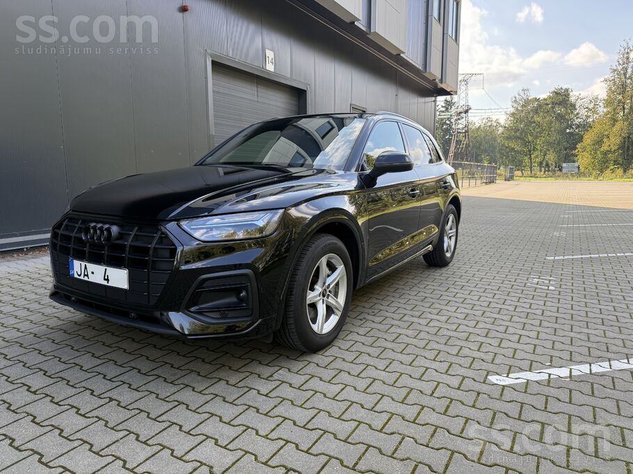 Pārdodu Audi Q5, 2024. gada izlaidums – kā jauns, ar bagātīgu aprīkojumu.