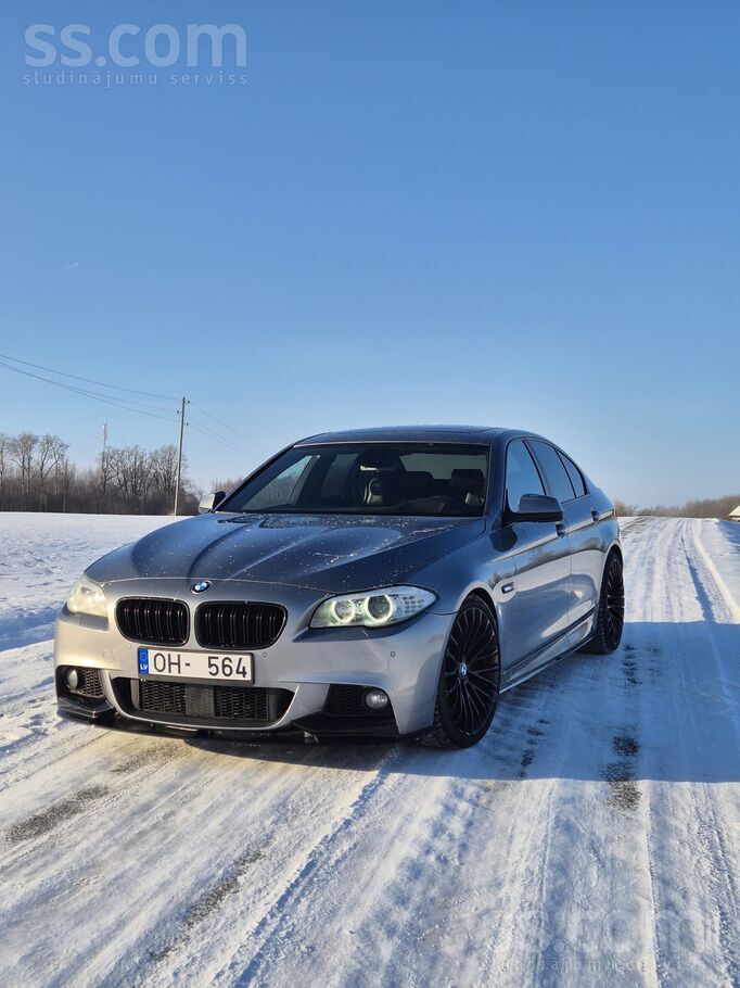 BMW Tiek pārdots Ģimenes auto BMW F10 3.0D 