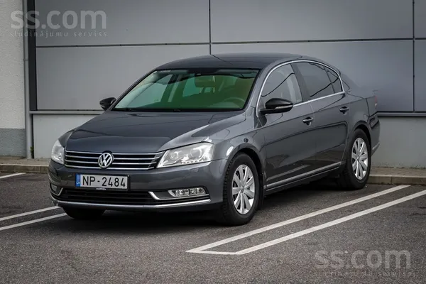 Volkswagen Passat (B7) - 1
