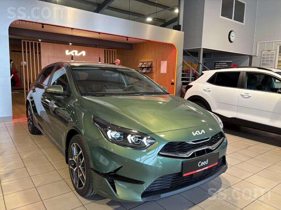 Pilnīgi jauns Kia Ceed 1, 5 T-Gdi EX Plus 7Dct. Cenā Grīdas paklājiņi, drošī