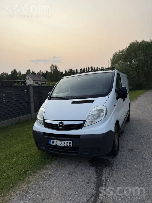 Pārdod Opel Vivaro 2.0cdti 66kw, labā stāvoklī. 
Regulāri veiktas apkopes.