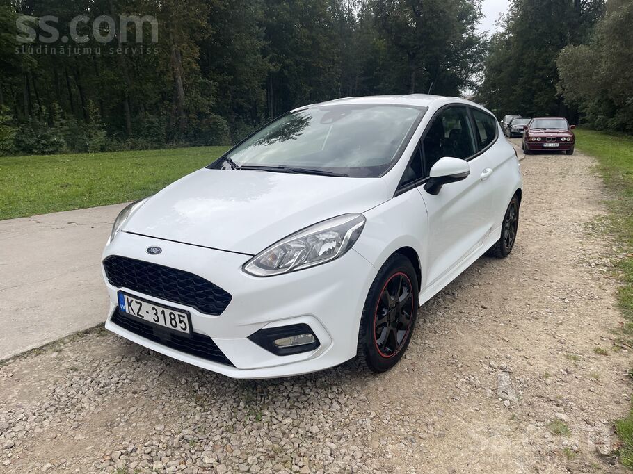 Ford Fiesta 1, 5D. Оригинальный пробег 125000 км. Новый техосмотр до 1.02.20