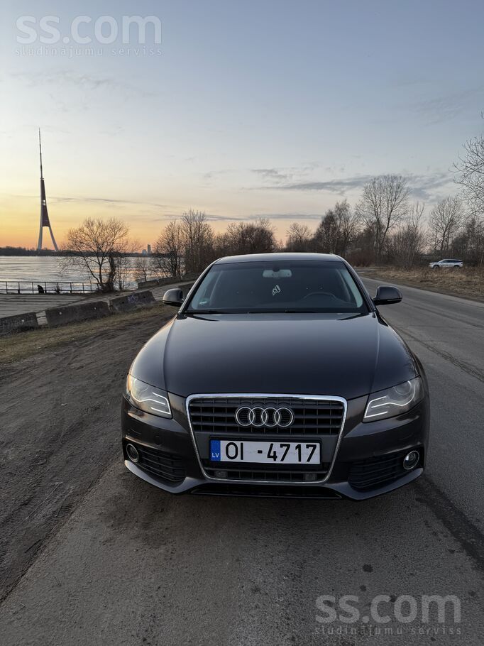 Audi Pārdodu Audi A4 sedanu 