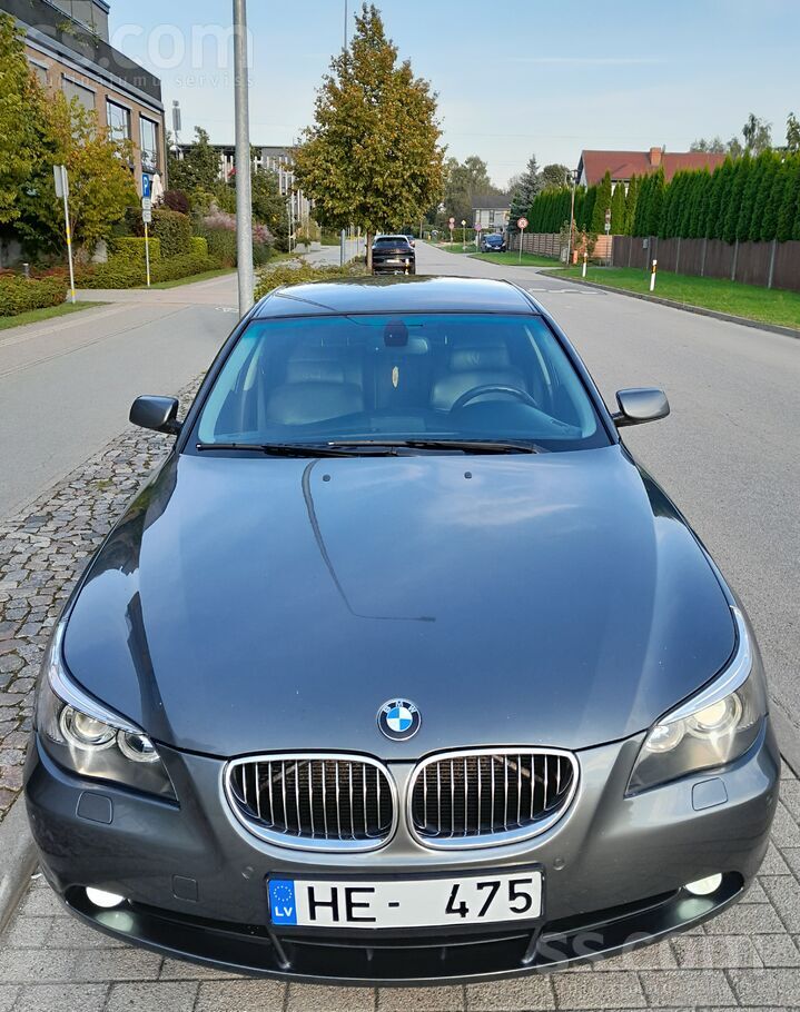 BMW Skaists un kopts auto (170kw-231zs). 