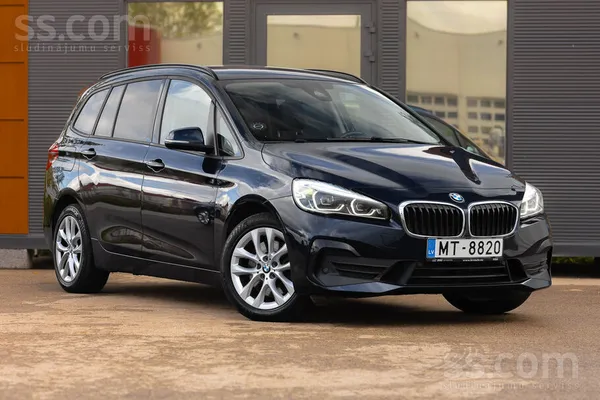 BMW 2.0 Diesel 140 kw, automāts, 7 vietas. X-Drive. 