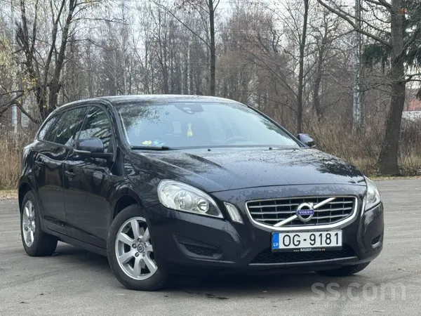 Volvo Volvo V60 D4, 2.0 dīzelis, 120kW, 6 ātrumu pārnesu