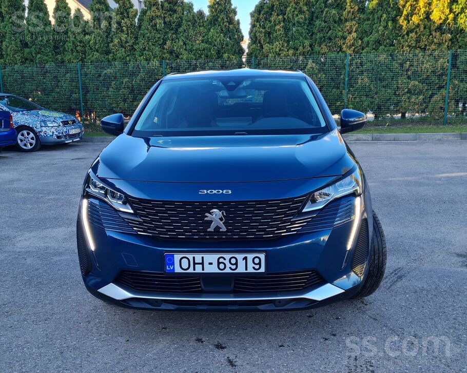 Skaists auto tiko ievests no Francijas. Peugeot 3008 1, 5 dīzelis ar 96kw.
