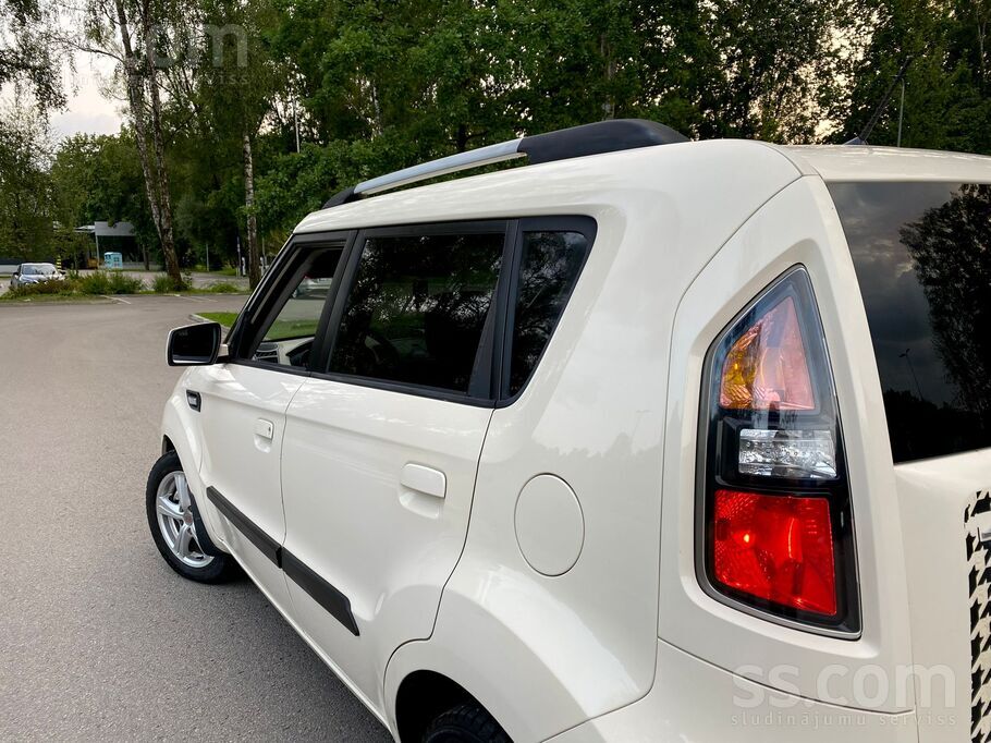 Расмотрю вариант обмена, Машина после химчистки. Мотор работает ровно, тянет