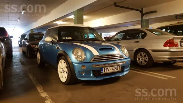 Mini Stilīgs, dinamisks un praktisks pilsētas auto ar d