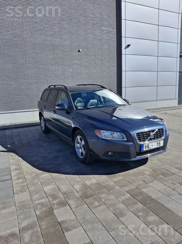 Volvo Pārdodu Volvo V70 2009.gada 2l benzīns. Latvijā vi