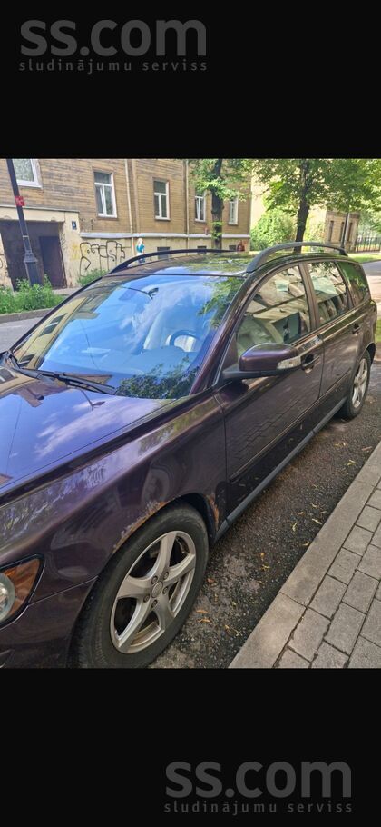 Tiek pārdots uzticams volvo, lec, brauc ļoti labi, ir vizuāli defekti, kas u