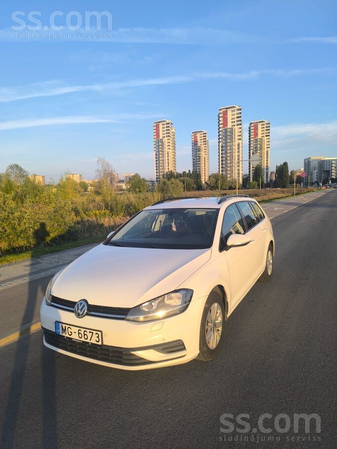 Volkswagen Auto ir ļoti labā stāvoklī, 2019. gada Braukusi ģi