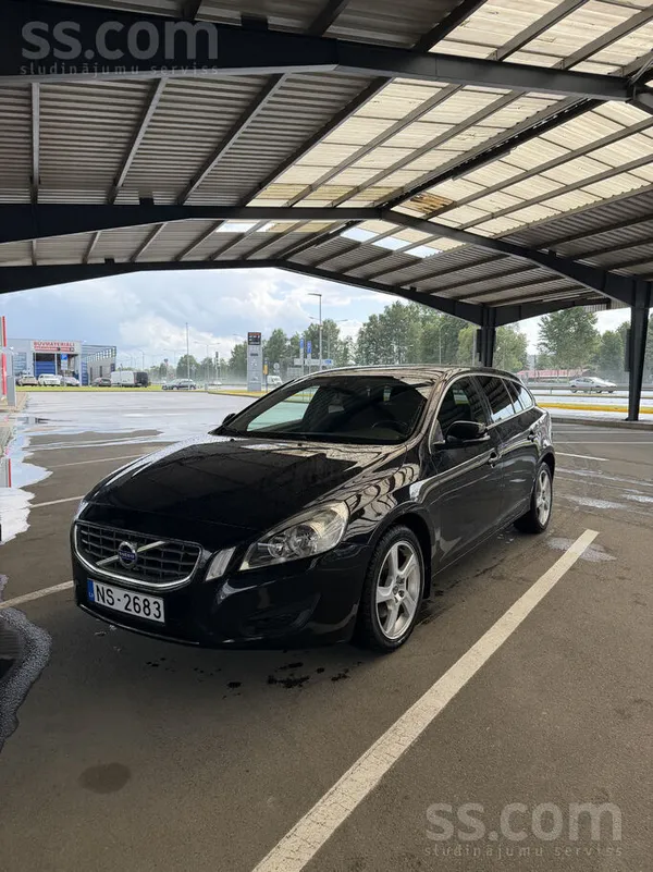 Volvo V60 - 1