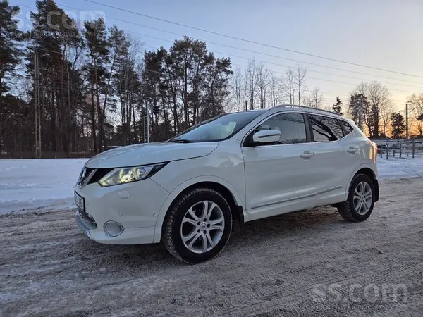 Nissan Pārdod Nissan Qashqai 1.6 dīzelis, 4x4, automāts, 