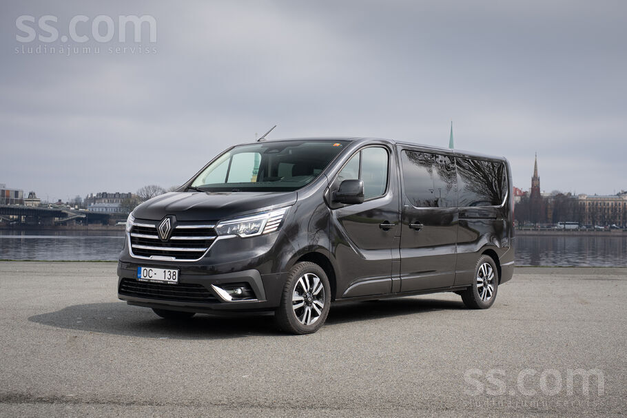 Garenbāzes (L2) augstais (H1) mikroautobuss/furgons (Grand Spaceclass) pasaž