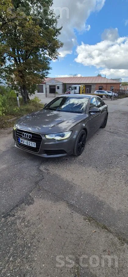 Audi Ухоженна и досмотренна. 2 года назад было сделано 