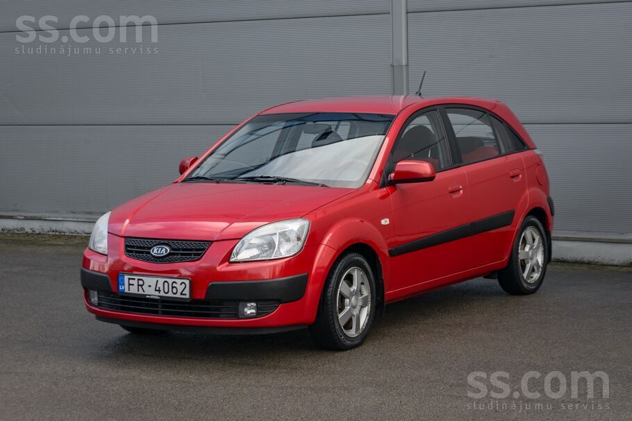 Kia Rio 1.6 benzīns, Automāts. 

Kia Rio ir kompakts un ekonomisks auto ar