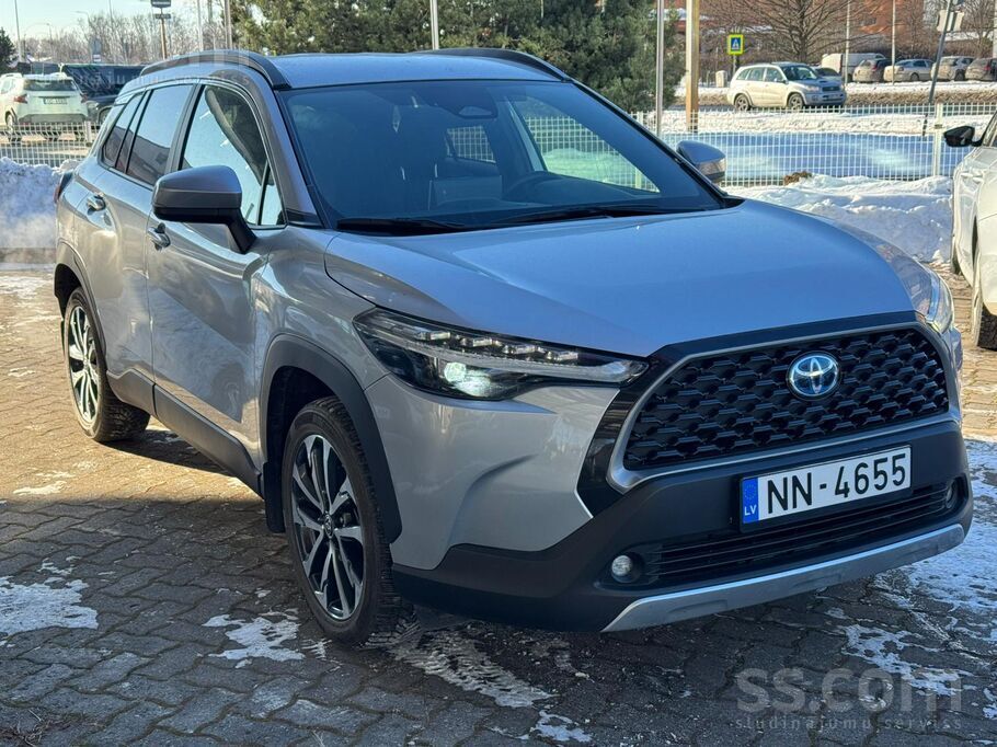 Toyota Corolla Cross, 2.0 Hybrid ar automātisko ātrumkārbu "Active Plus" kom